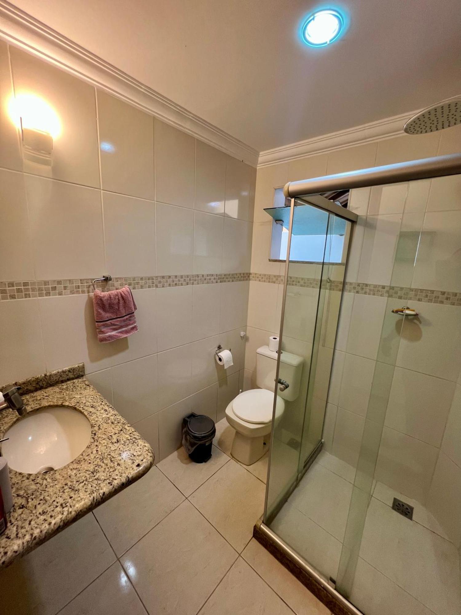 Casa Com Piscina, Churrasqueira E Ar Condicionado Em Condominio Cabo Frio Exterior foto